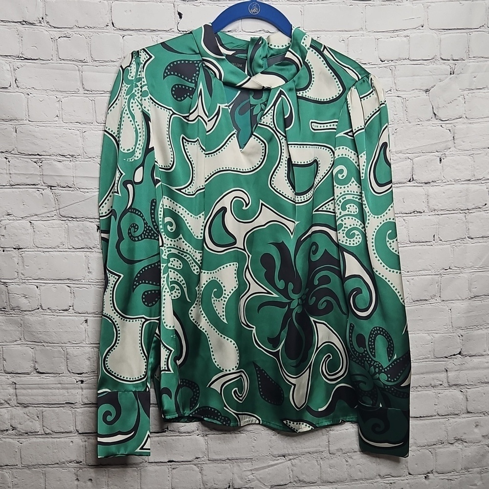 Madeleine Green Black Floral Blouse Size 8 Long Sleeve